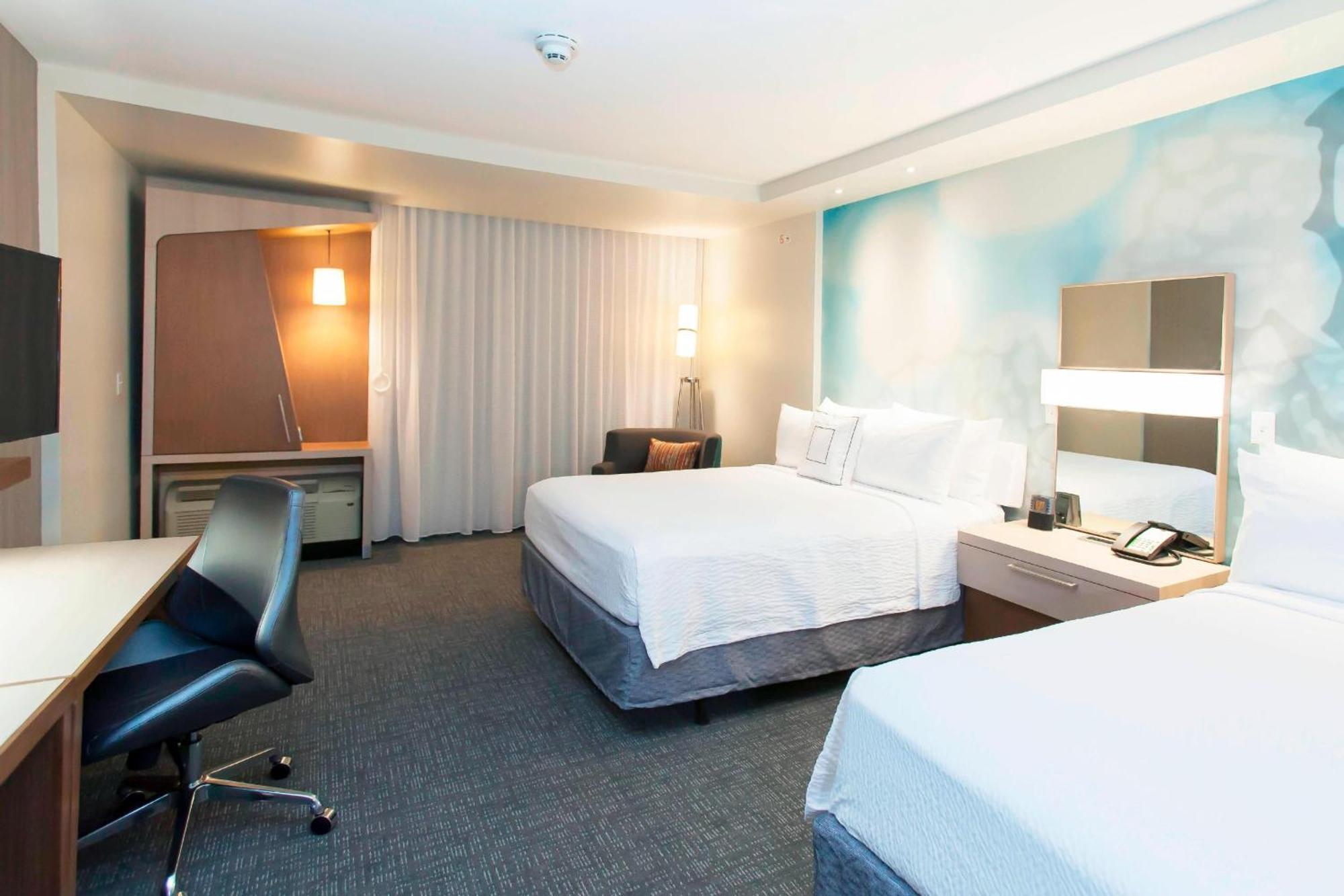 Courtyard By Marriott Houston City Place Spring Dış mekan fotoğraf