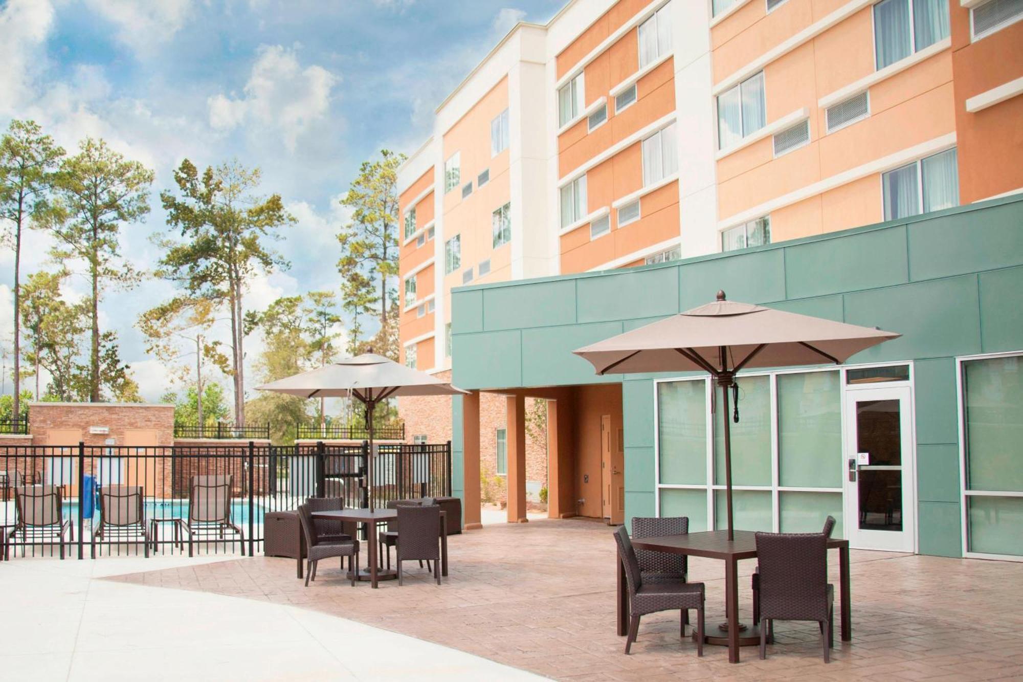 Courtyard By Marriott Houston City Place Spring Dış mekan fotoğraf