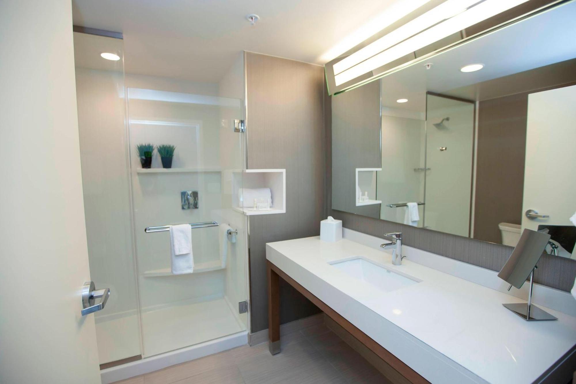 Courtyard By Marriott Houston City Place Spring Dış mekan fotoğraf