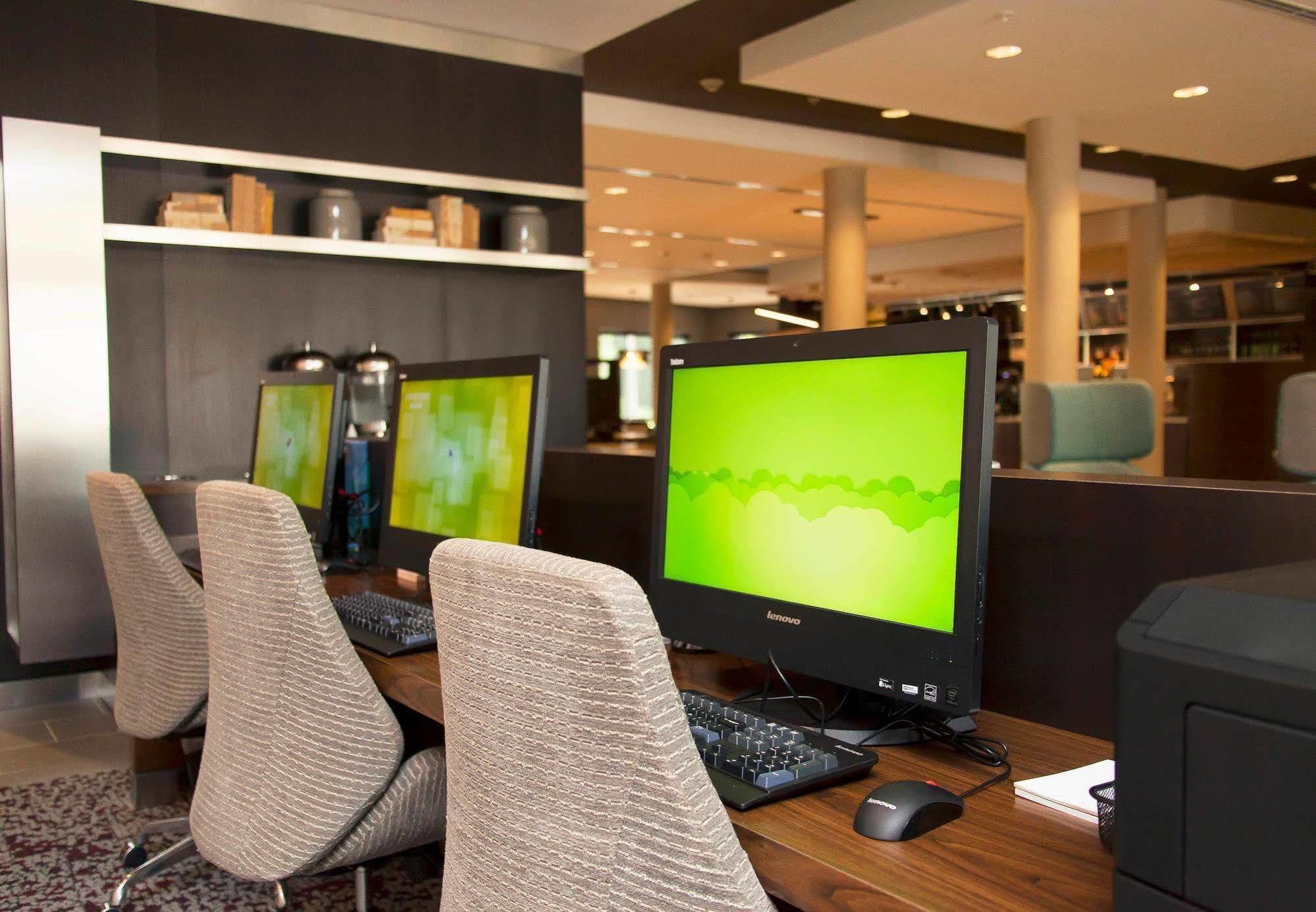 Courtyard By Marriott Houston City Place Spring Dış mekan fotoğraf